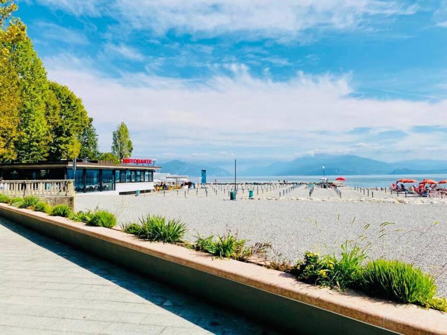 Sunshine On Garda Lake Дезенцано-дель-Гарда Экстерьер фото